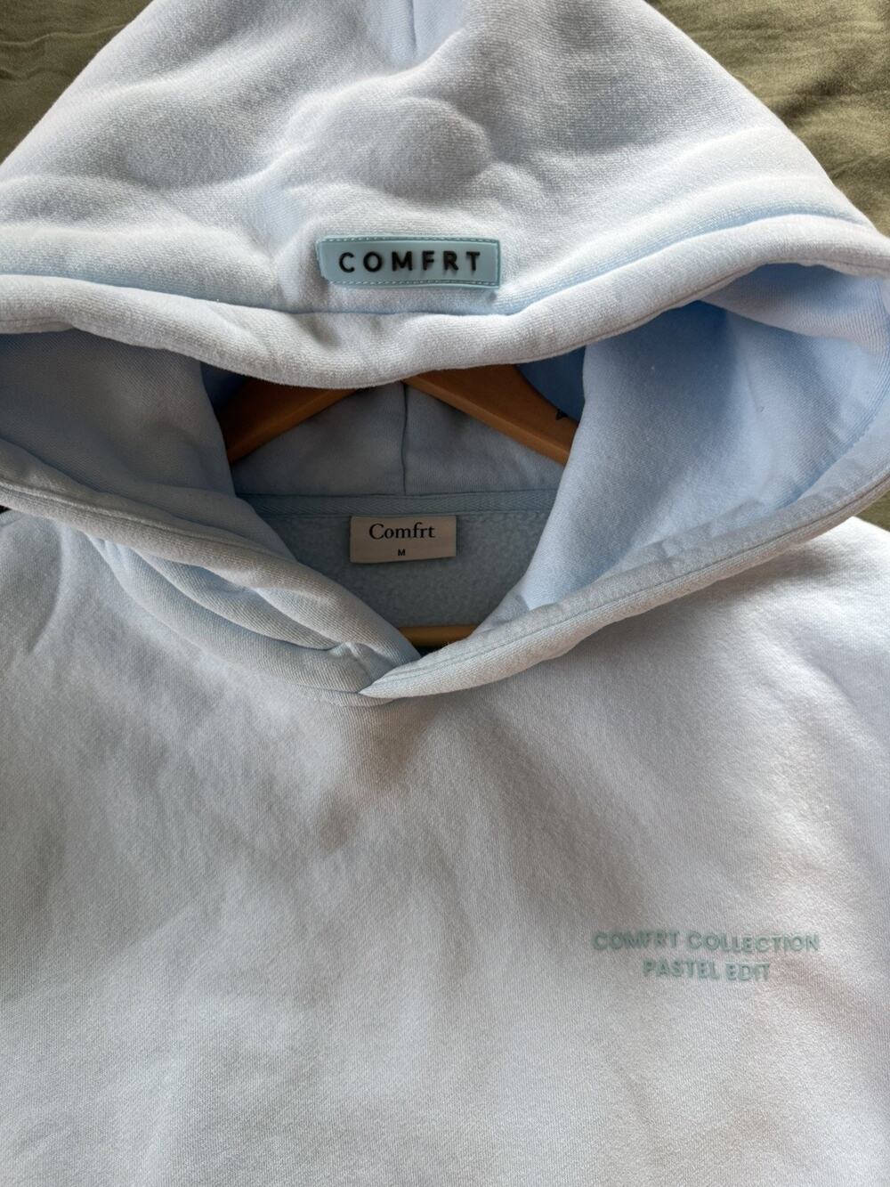Comfrt Unisex Adult Oversized Super Soft Pastel Hoodie Baby Blue Medium sold out